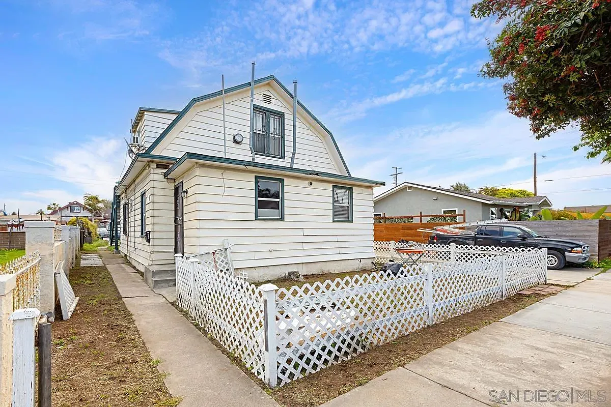525 29 C Ave , photo 2