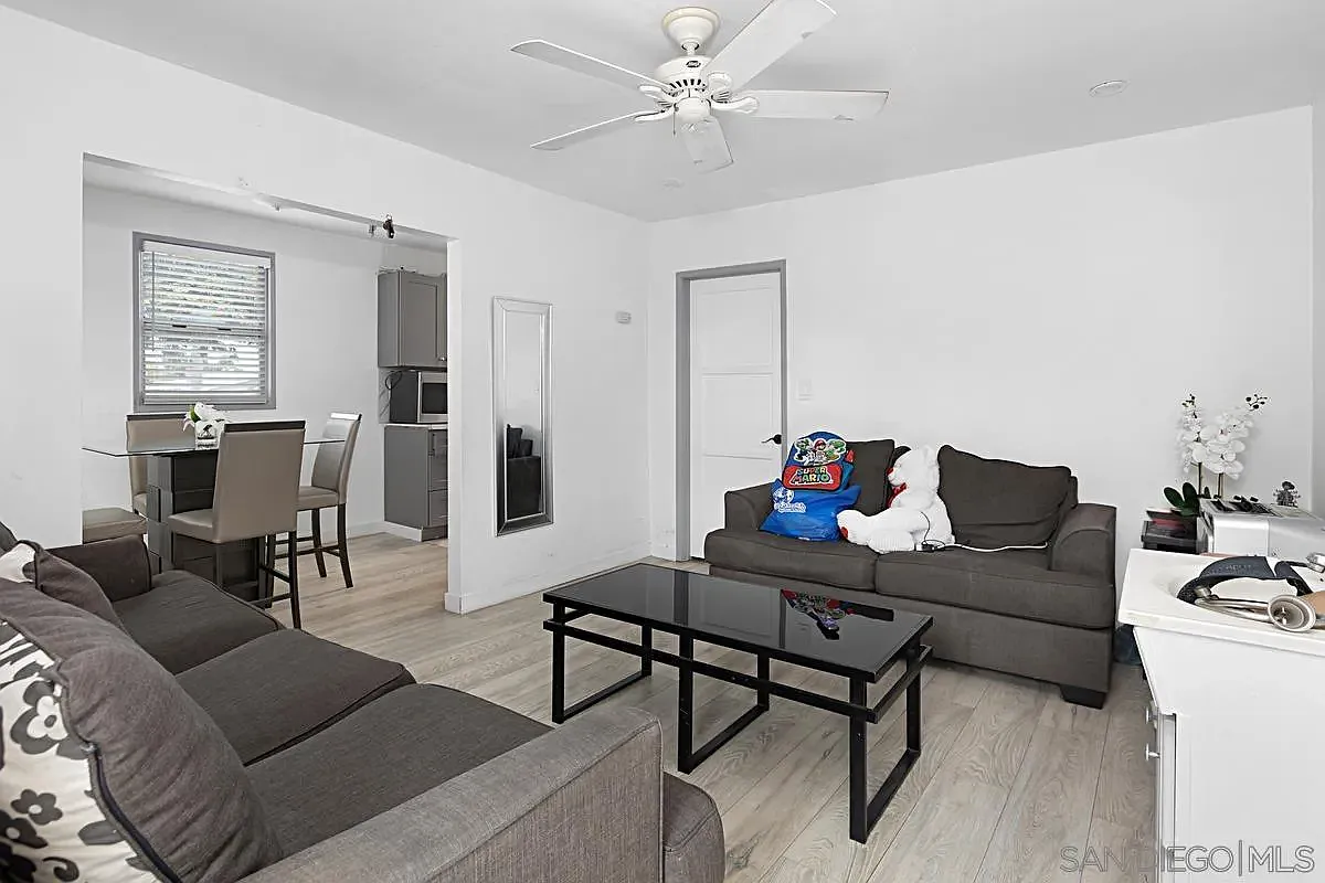 525 29 C Ave , photo 3