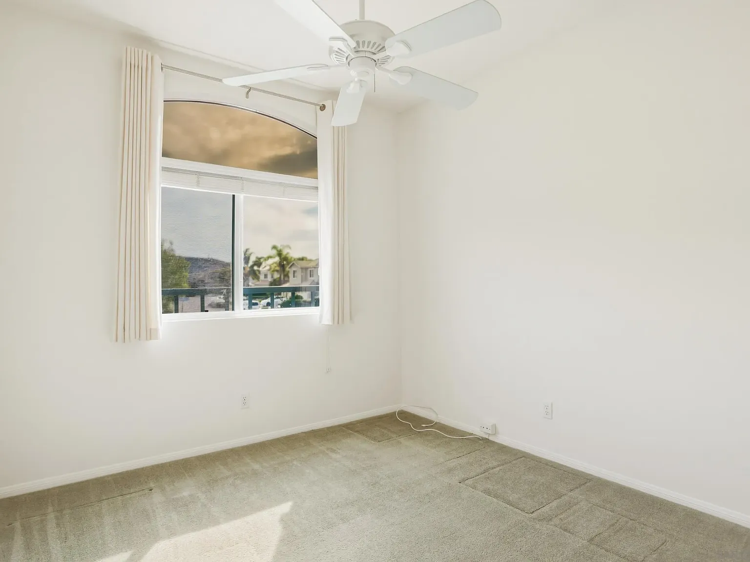 881 Windridge Cir , photo 23