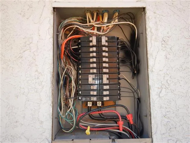 Inspection photo: electrical service panel