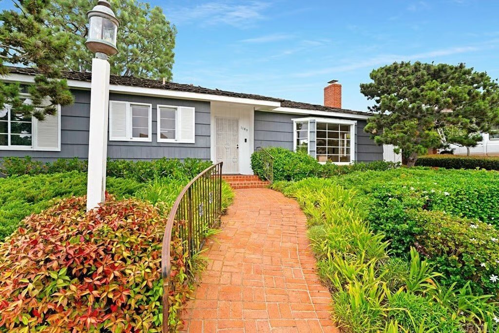 1140 Alexandria Drive, San Diego, CA 92107
