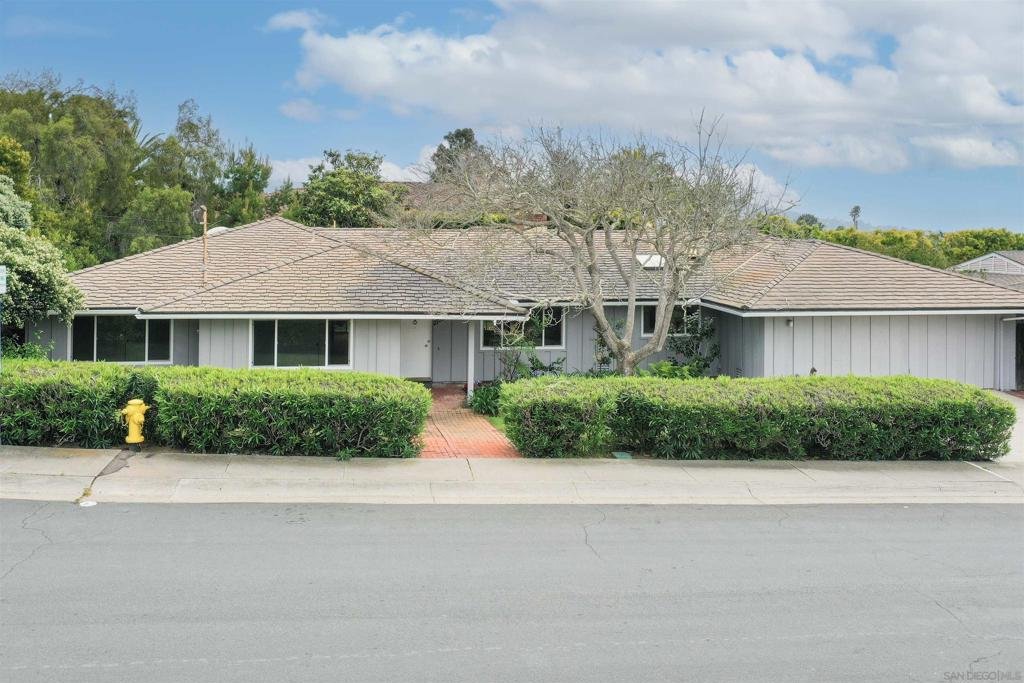 2731 Glenwick Place, La Jolla, CA 92037