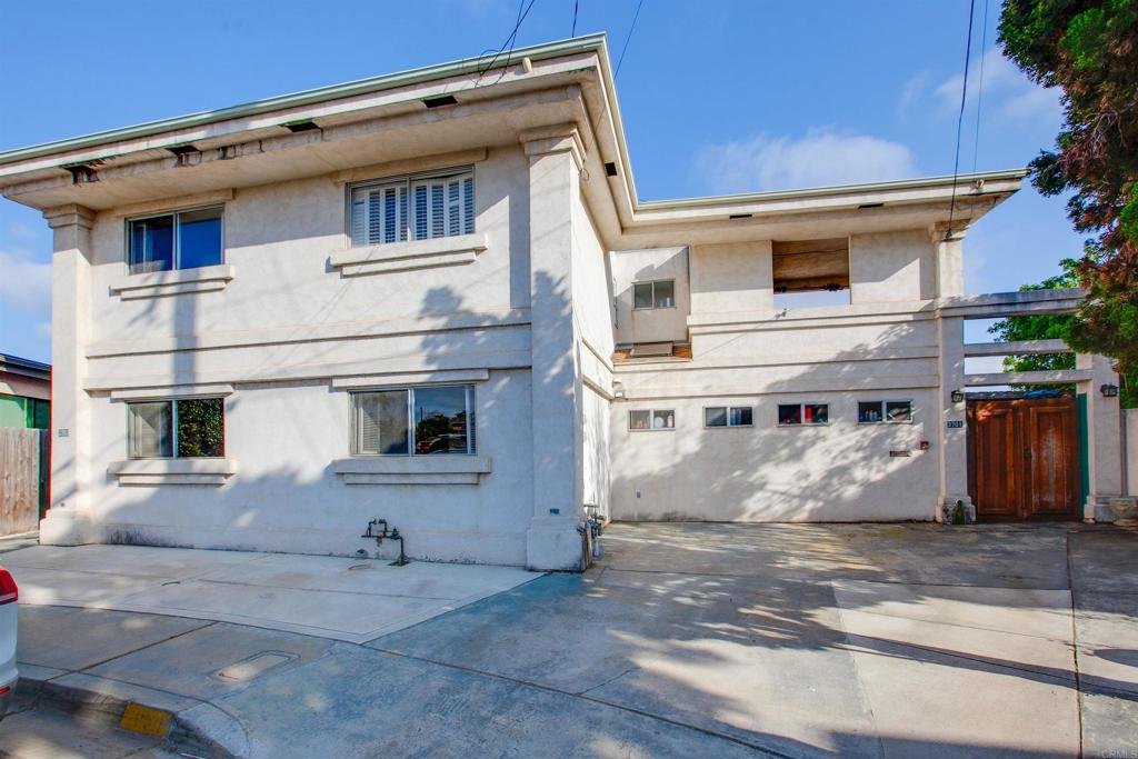 3701 3 Hawk Street, San Diego, CA 92103
