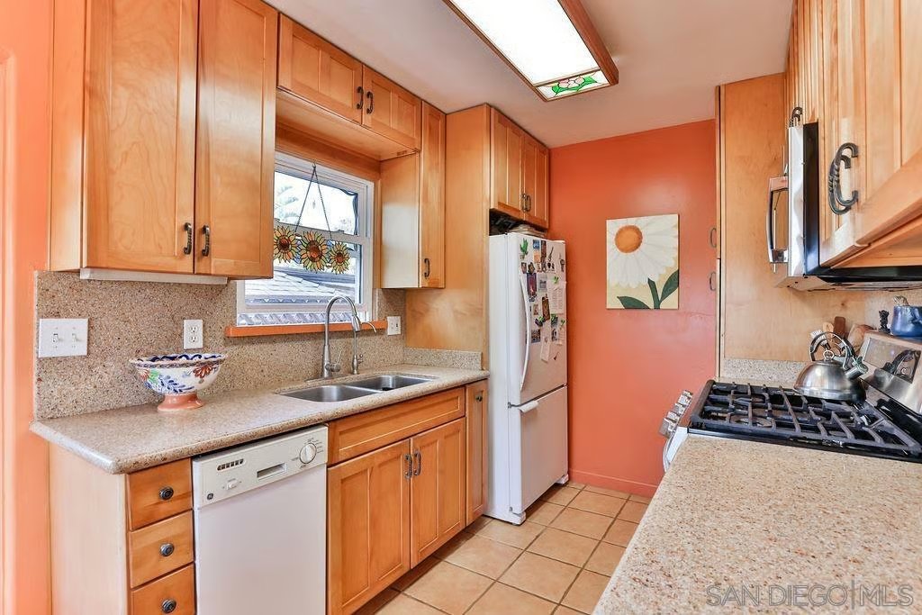 4762 Del Mar Avenue, San Diego, CA 92107